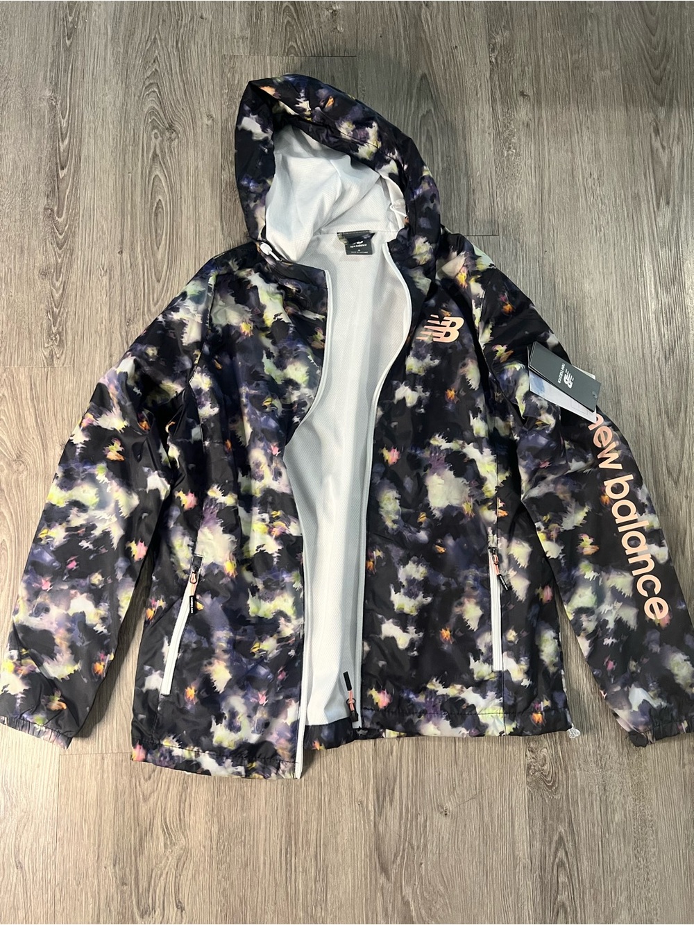 New Balance Womens Colorful Pattern Windbreaker with Hood Size Small